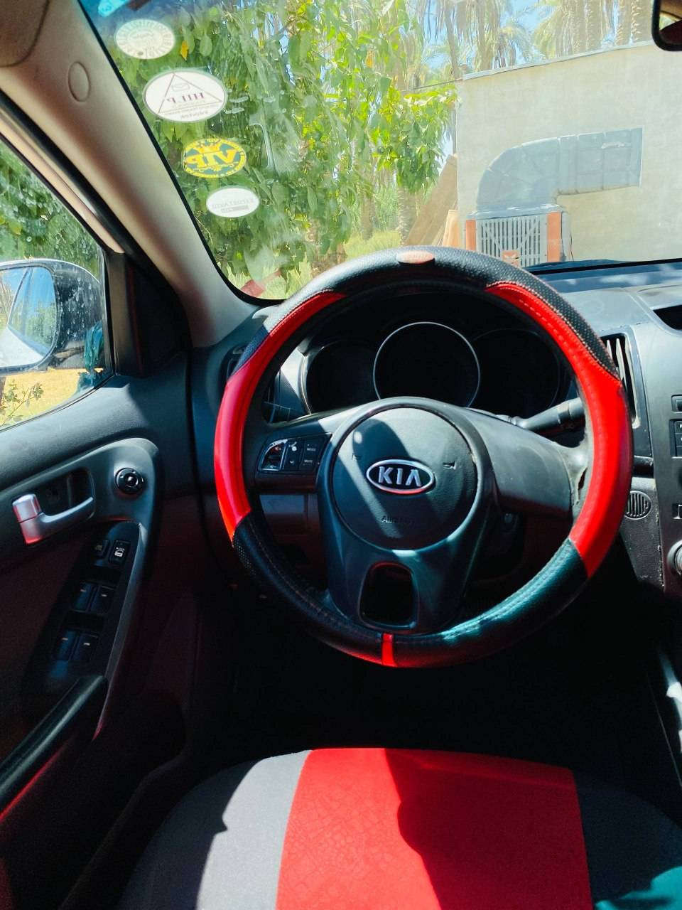 سيراتو 2011سعر 96بيها مجال رقم اربيل محرك كير مكفول بيها قطعتين صبغ بدون دواخل مكاني بابل ***********
