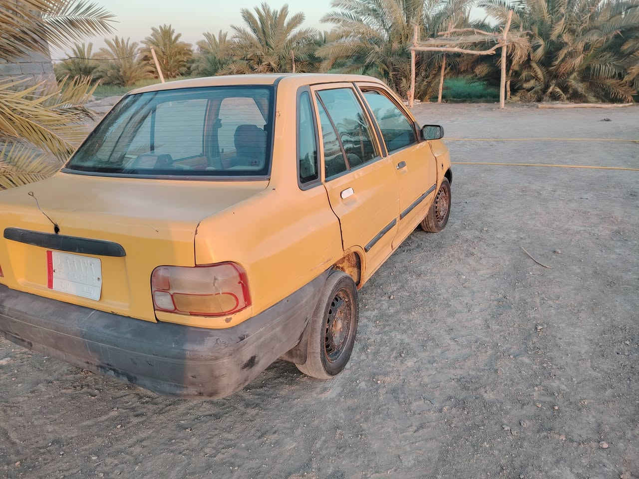 السلام عليكم
سايبا 2011 رقم بغداد الاماني  سنوية بأسمي ل 27 
محرك بيه بخار  والباقي شوف العين 
 مكانها بالسماوة 
رايدها ب 15 وبيها مجال 
التواصل 
***********

