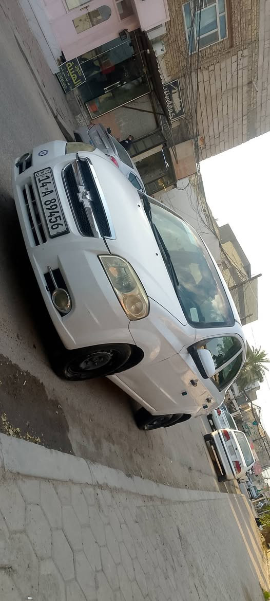 سلام عليكم 
افيو للبيع مديل11 محرك مفتوح 1600
كير ومحرك مكفولات 
حداديه جديده 
تبريد شغال 
رقم بصره مشروع وطني 
سنويه 2030
بيها رشات صبغ وبارد بدون دواخل
مكان السياره نجف كوفه
السعر 61 وبي مجال
للتواصل ***********
