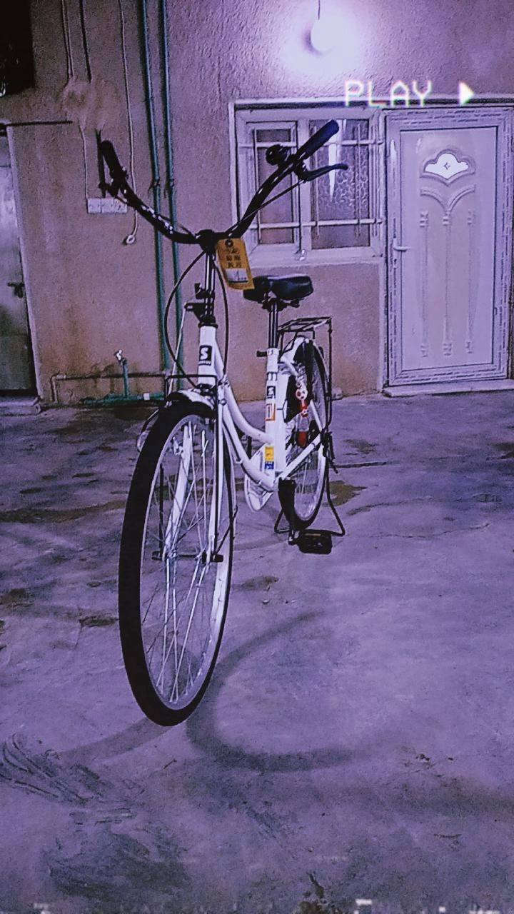 سانتوس 
ياباني موديل21 البايسكل ننظيف بس صبغ واكع جاي من الحاوية
الشراي هذا الرقم ومكاني بغداد ***********
