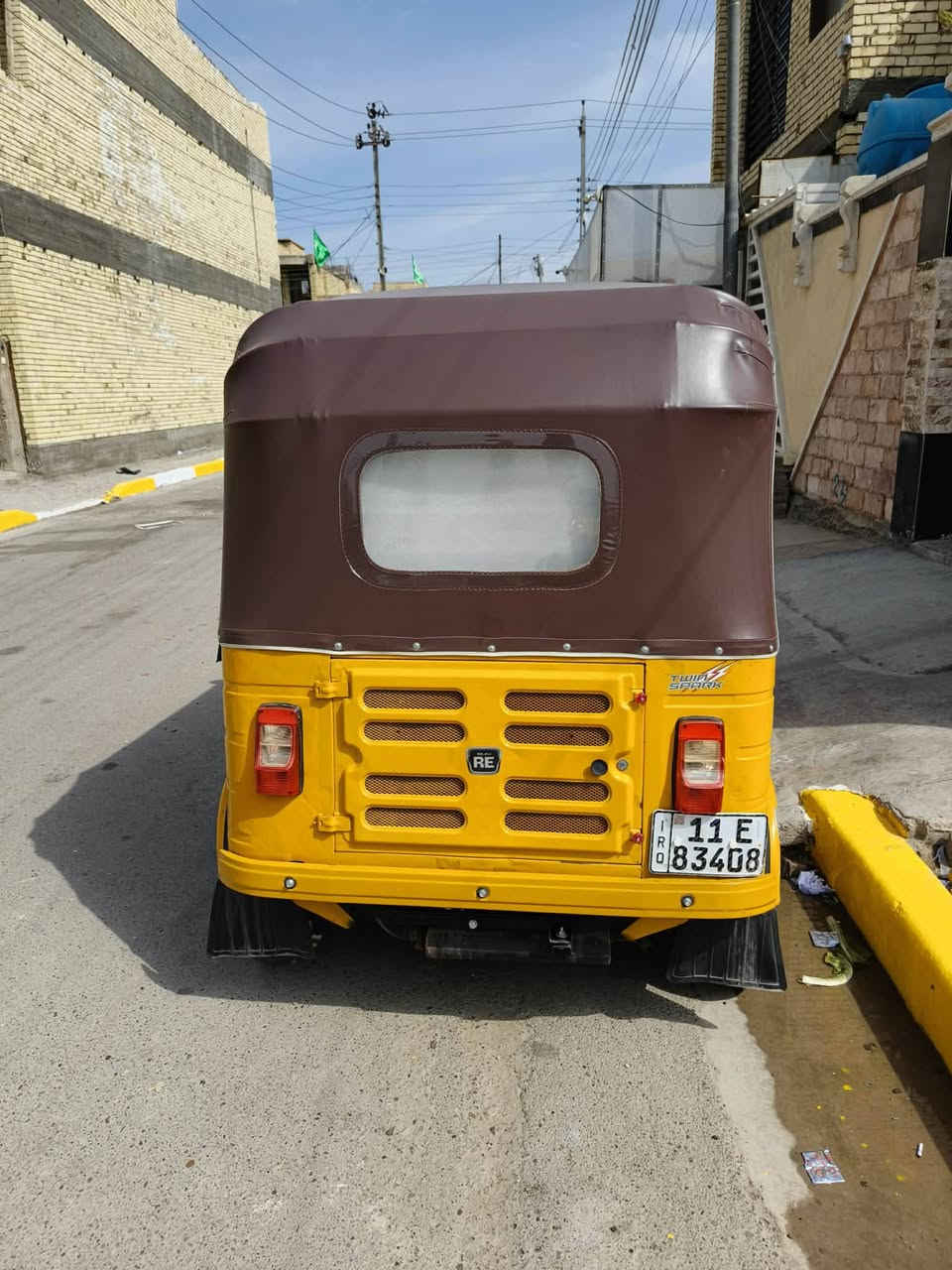 سلام عليكم تكتك للبيع موديل 2019 تكتك نضيفه ما متعوبه مال بيت مصبوغه لجماليه  مكان حسينيه راشديه سعر 6 وربع بي مجال لل شراء يتصل بيه خير ويدلل ***********
