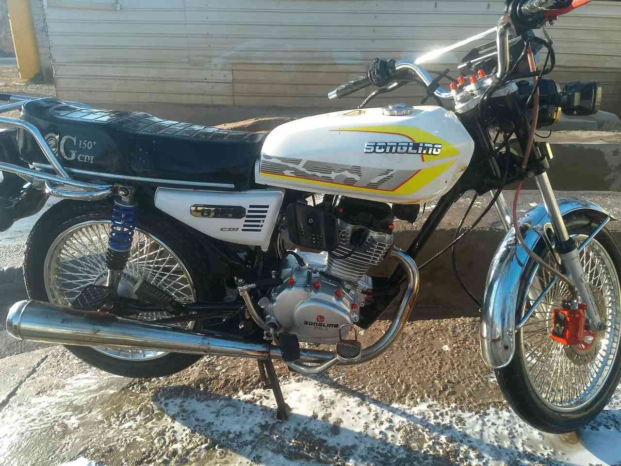 سلام عليكم دراجة تايكر موديل 23 الاوراق اصولي اللبيع السعر 550وبيها مجال حك الجية العنوان بغداد المحمودية ناحية الرشيد 
***********
***********
