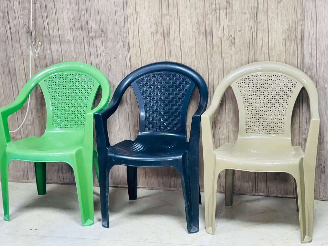 يتوفر لدينا كرسي بيجي ‏وتوصيل كافة المحافظات وأسعار جدا مناسبة  ***********￼
