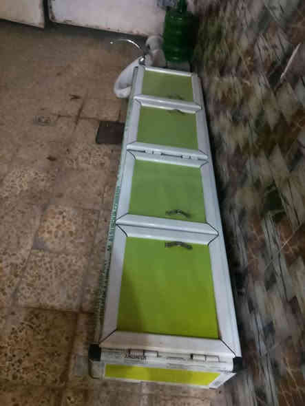 السلام عليكم كاونتر 3قطع للبيع ***********
