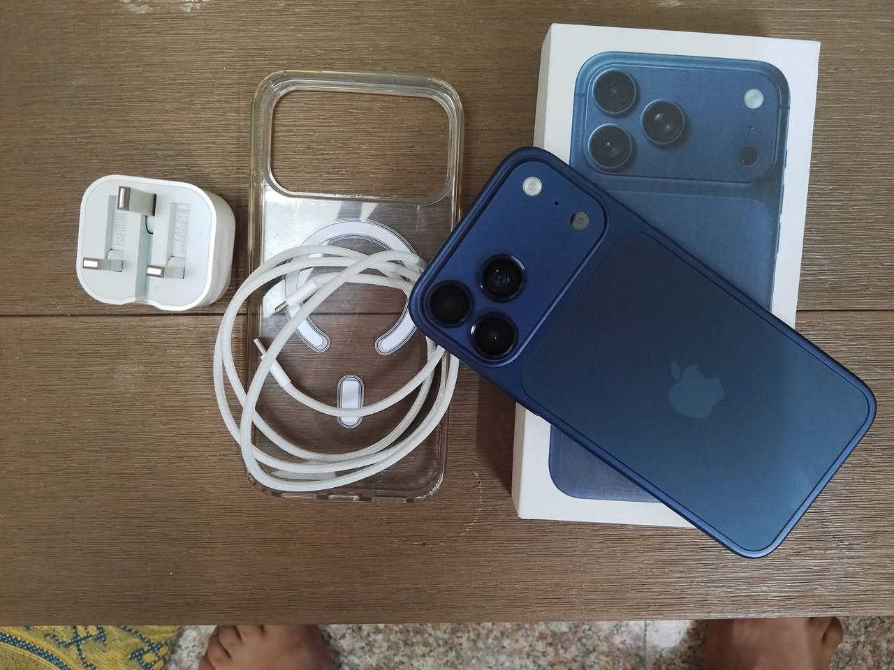 سلام عليكم 17 برو ماكس شرق وسط كوبي كوبي كوبي جهاز بي  كفر مال كامرات وبي كفر مال  اصلي وراس  مال 17 برو ماكس الاصلي بس الراس ب 35 والواير يجي وياه بالباكيت وبي شاشه مظلله مال اصلي استخدام ثلاثه ايام سعر180الف سبب للبيع ظروف معيشي وشكرا ((***********)) واتساب فقط
