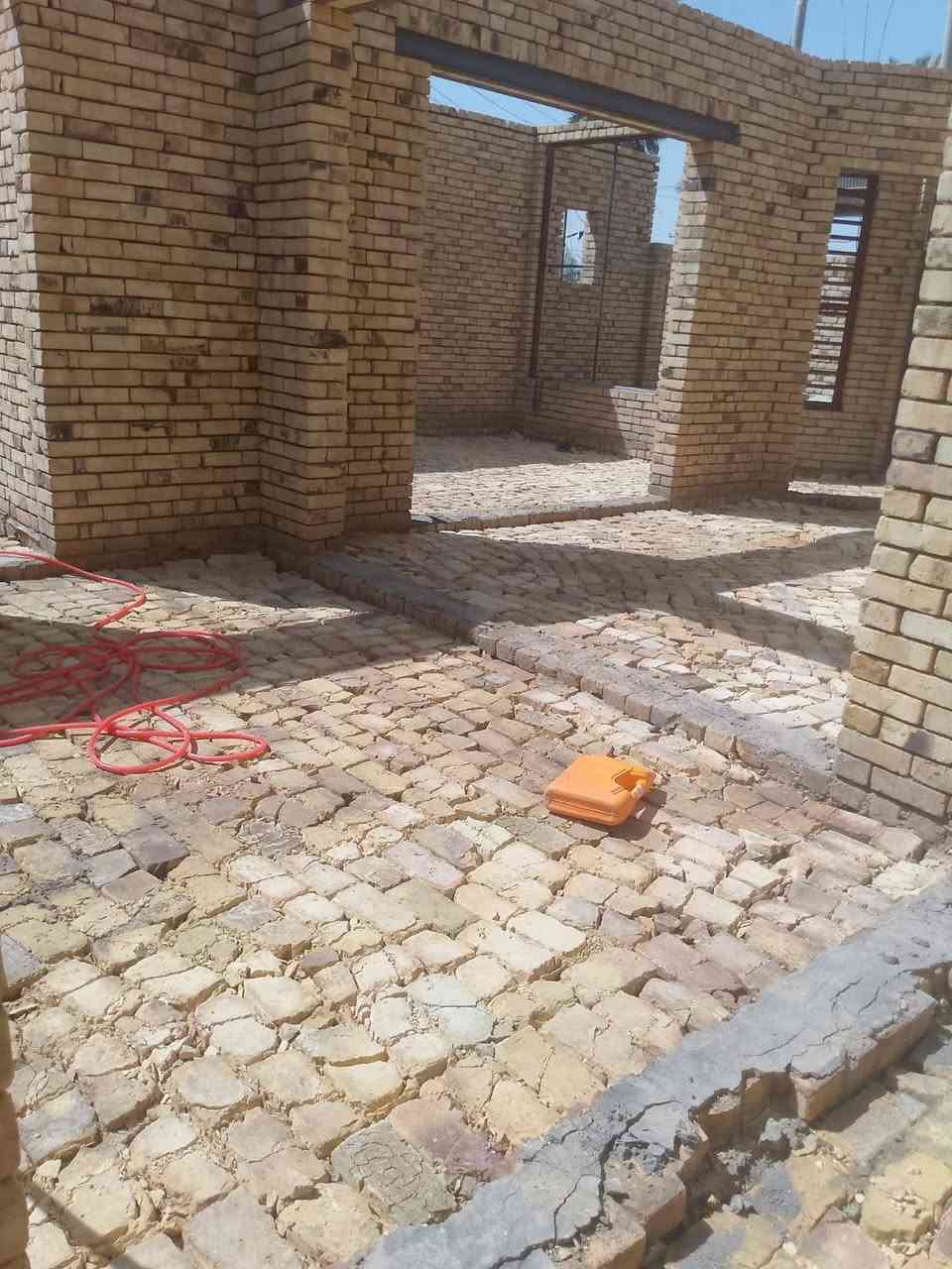 حبايبي السلام_عليكم
شغلنا يتضمن مايلي
1- اخراج التراب الزائد من البيت
2-تربيع البيت كسر
3-دك البيت بالقفاز
4- صب البيت اذا كان بحاجه الى صب اسكان
#وكذلك دك السبيس والتراب وال
قطع وغيره + خزينه + تفليش +تصعيد تراب لصطح وتصليطه الصطح+مجاري+لبخ بتلوات +
ونج تصعيد كافه مواد البناء وغيرها 
كل هذا بكادر جيد وبسعر مناسب 
للاستفسار اكثر ***********رقم ثاني بي واتساب ***********بي واتساب وشغل درجه وله
