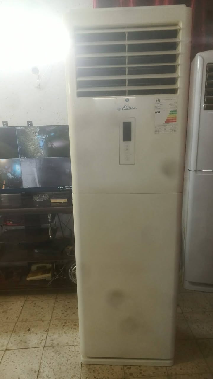 السلام عليكم سبلت كنتوري اواكس ثلاثه طن 950كاونتر وياه طباخ وياه مايكرو 950سبلت كنتوري اوسكار 750مكيف 275 ثلاجه 250


**إذا كنت صاحب هذا الإعلان وتريد حذفه لأي سبب، رجاءا أرسل رسالة إلى الدعم الفني**