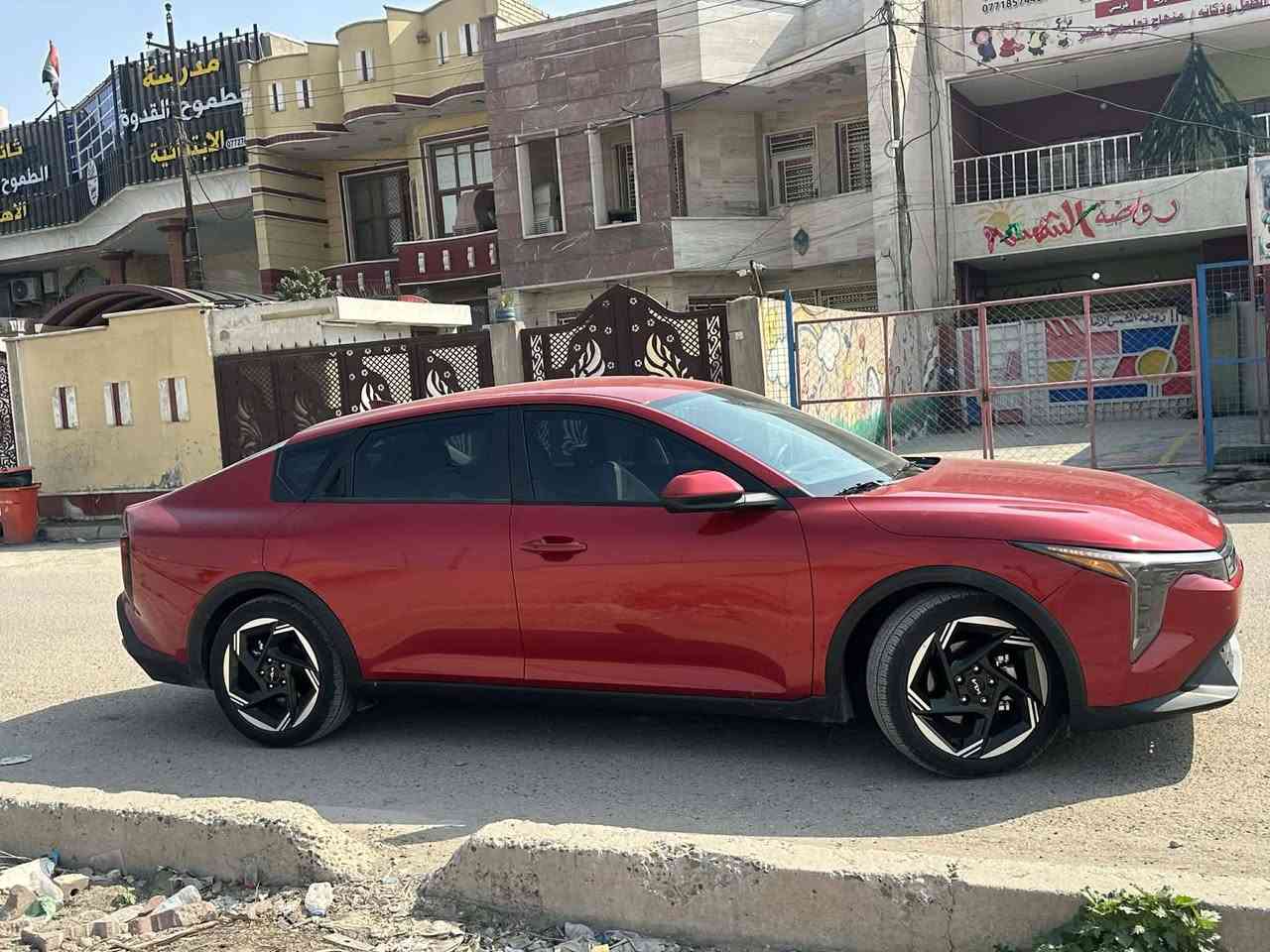 سلام عليكم k4 للبيع دخول جديد منفيز بسمي  مكان السيارة بغداد ***********
