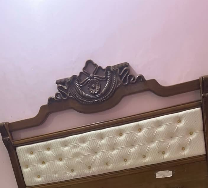 غرفة للبيع تسكام اصلي مكان ديوانية سعر خاص


**إذا كنت صاحب هذا الإعلان وتريد حذفه لأي سبب، رجاءا أرسل رسالة إلى الدعم الفني**