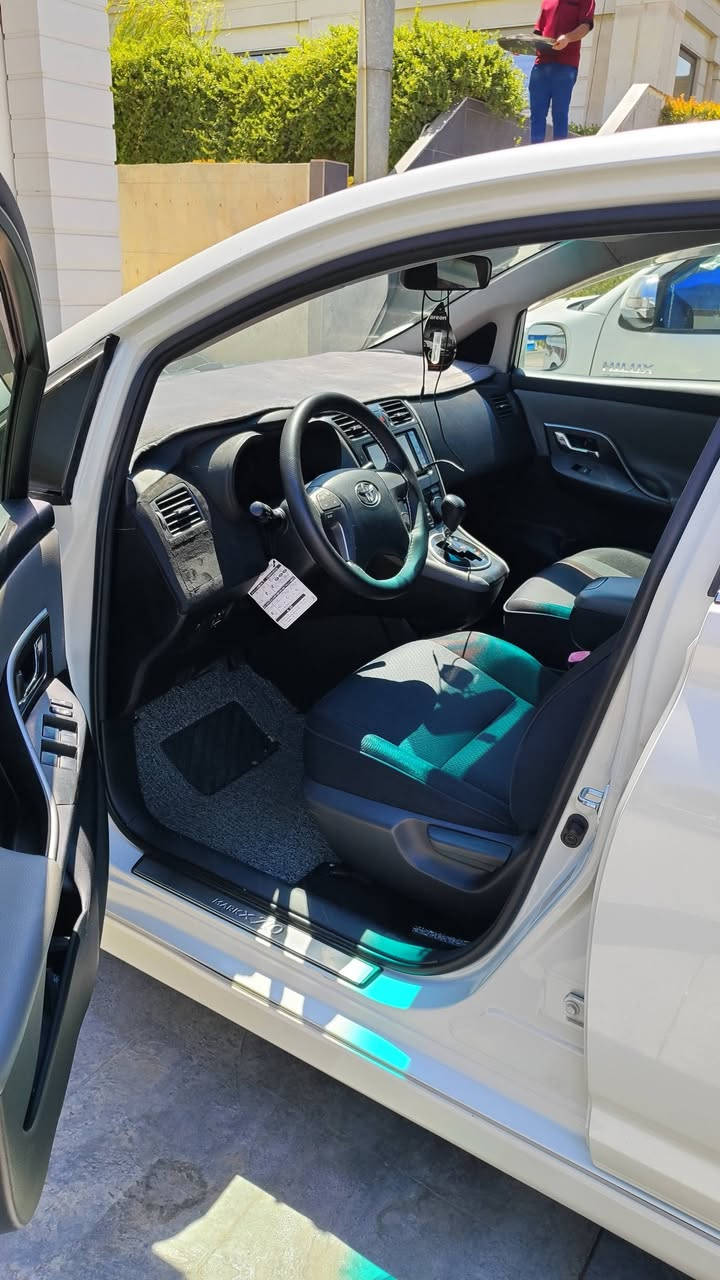 تويوتا مارك اكس زيو
بدون كص بدون نقل جثة أدوات أدوات كفالة عامة 
موديل ٢٠١١
محرك٢.٤ فى فى تى أى
دخول ذكي 
بصمة تشغيل بصمة أبواب 
كامرة خلفي إمامي 
حساسات خلفى أمامى 
ماشي ١٤٢ ألف حقيقي
٧راكب
كير سبورت 
السعر ٧٥٠٠$
السليمانية***********
***********
واتساب 
***********
