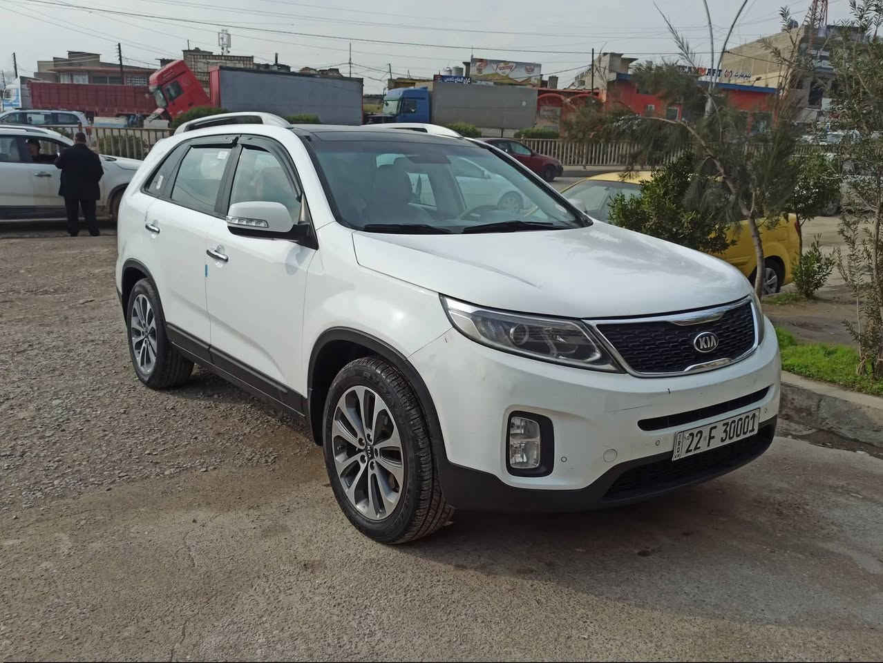 السلام عليكم
سورنتو 
موديل 2014
وارد كوري 
رقم أربيل الدولي 
كابون بأنزين الكتروني 
موصفات فول بانوراما بصمه ابواب بصمه تشغيل اشاير بالمري 
محرك وكير شرط
محرك 4 س مفتوح 
ماشيه 197 كيلو 
7 راكب 
طخم حداديه جديد 
باتري جديد 
تبريد تدفئه 
شرط التحويل 
سياره بدون صبغ بيها ملاحظات بارد موضحه بالصور السونار 
السعر 175 $وبيها مجال
***********
