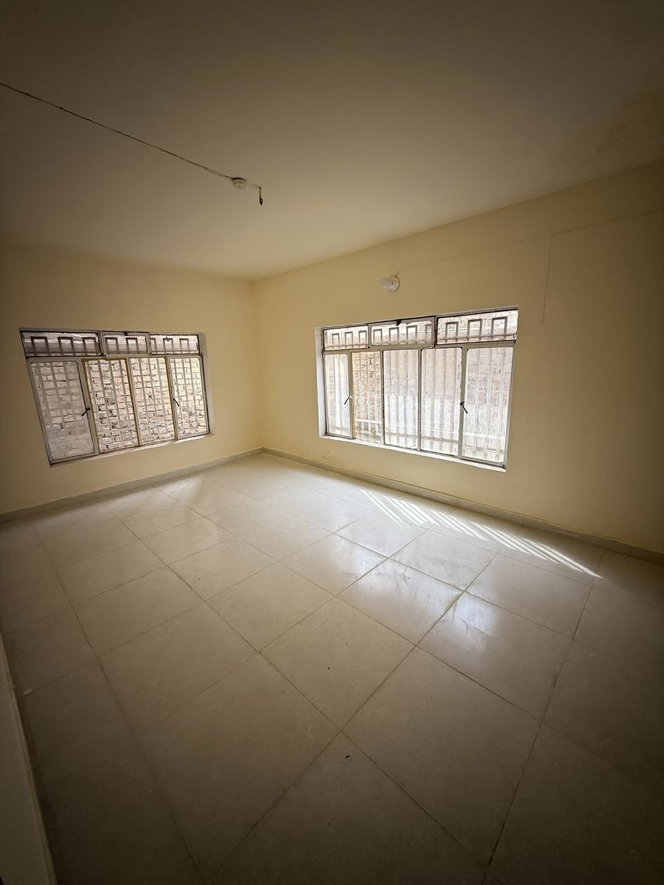 🏠دار لـــلا يــجــار  🏠

الموقع :                         المخابرات📍موقع مميزه

الـمـسـاحـة:               280 متر

#الـطـابــق #الارضـي 

غرفه       مطبخ                هول

مجمع صحيات       حديقة🌳   كراج🚘

——————————-                   

#الطابق #الثاني

غرفه

———————-
#السعر550الف وقابل للتفاوض 

------------------------
#لـــمـــزيـــد مـــن الــــعـــروض يـــرجـــى الاعـــجـــاب بالـــصـــفـــحـــة لـــيـــصـــلـــك كـــل جـــديـــد&
======================
#لـــمـــن يـــرغـــب فـــي عـــرض عـــقـــاره لـــلـــبـــيـــع فــي الـــبــيــج يـــرجـــى الــتــواصــل مــعــنــا ع الــخــاص 

#مـــكـــتـــب
🏛️الـــشـــراع لـــلـــعـــقـــار🏛️
#الـــكـــائـــن فـي بـابـل الـحـلـة
&شـــارع الـــكــرامــة الــمــشــجــر &مــجــاور مــدرســة الــحــديبــيــة&
------------------------------------------
لـــلاســــتـــفـــســـار الاتـــصـــال عـــلـــى :
***********
***********
