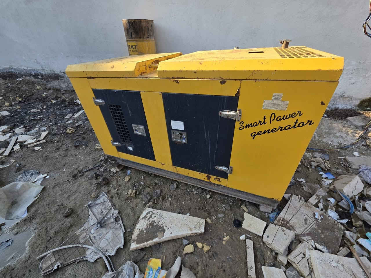 للبيع مولده بيركنز 35kv
شغاله فقط بي كازكيت كايم
سعره مليونين
***********
