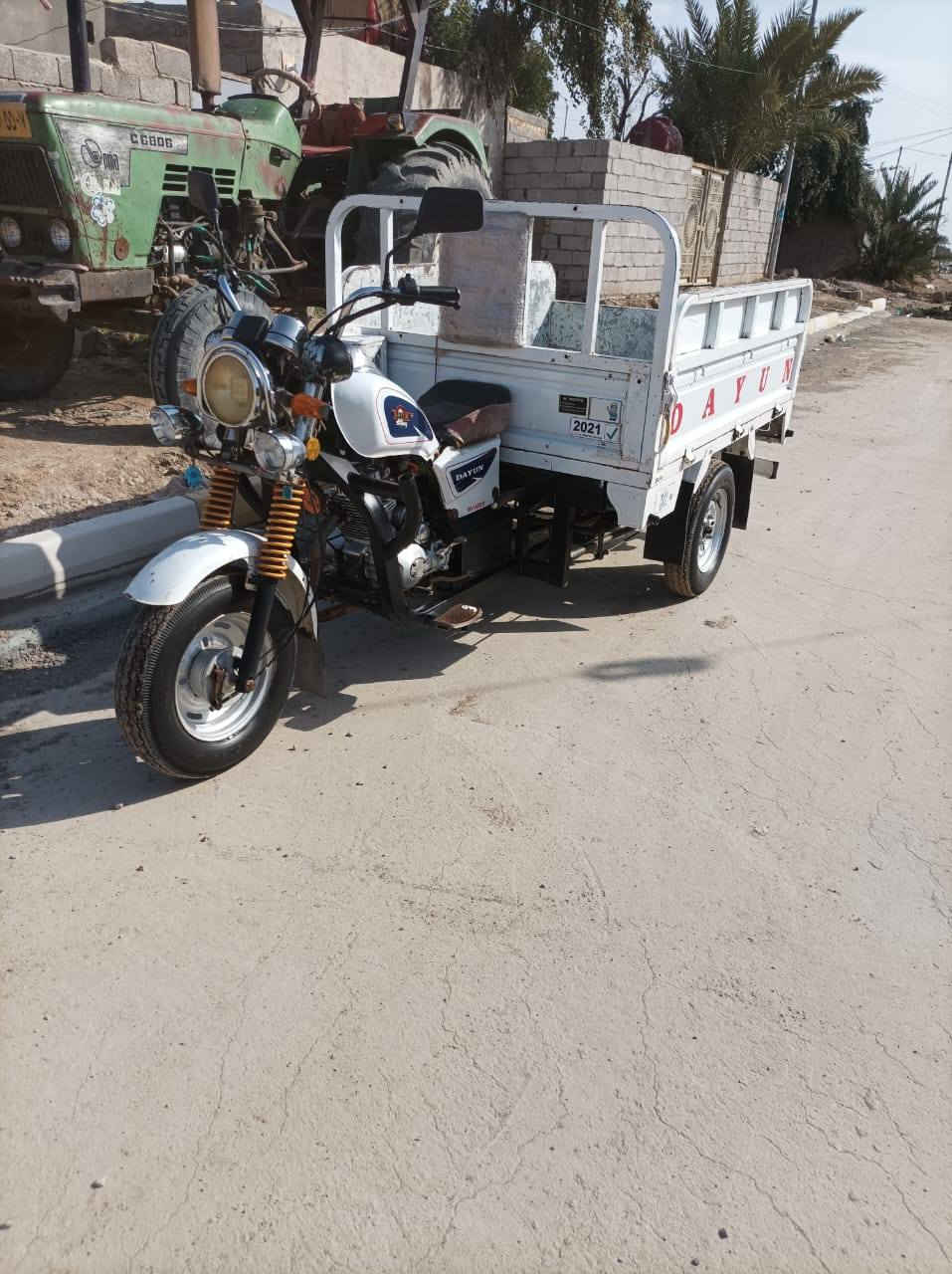 ستوته دايون موديل ٢١ وراق ستوته نضيفه محرك مفتوح مره وحده بوشه وبستم تواير بل باكيت كهربايات كله شغاله نكره سلف رايده بمليونين وبيه مجال قليل حك جيه مكاني ناصريه بين ناصريه ولغراف *********** ناصرية, ذي قار
