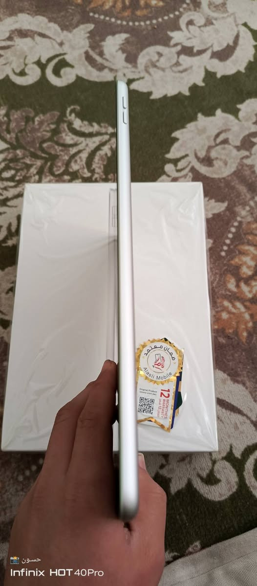 سلام عليكم ايباد 9 
كلش نضيف شخط مابي 
ذاكره 64
معالج A13  
60 فريم بوبجي 
لون سلفر 
وياه شاحنه اصليه + وكفر شفاف ولزكه 
السعر 280 عنواني نجف 
موجود خاص (من رخصات ال دمن )


**إذا كنت صاحب هذا الإعلان وتريد حذفه لأي سبب، رجاءا أرسل رسالة إلى الدعم الفني**