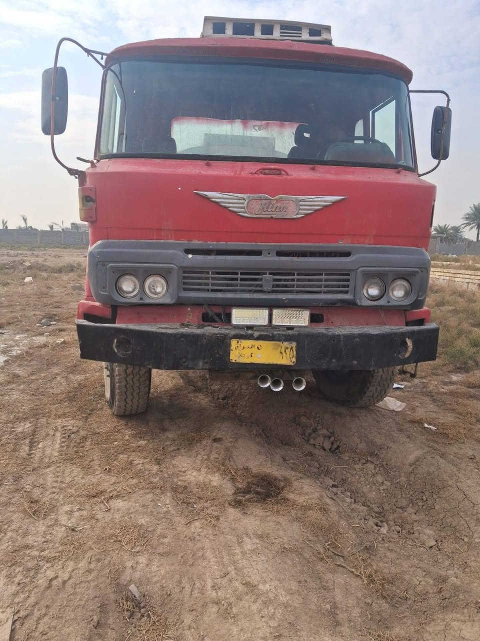 هينو دبل شاصي  تانكي مغلون ١٦ محرك وكير واكسن نضاف تايرات حجم ٢٤ جدد سياره اصوليه جاهزه *********** سعر خاص
