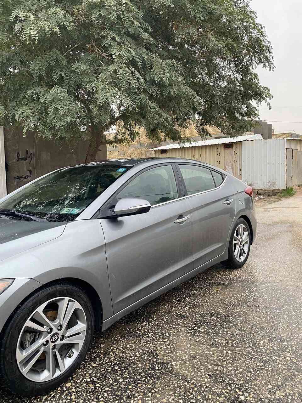 السلام عليكم
النترا 2017 لمتدد امريكي فول مواصفات بأسمي تحويل مباشر رقم بغداد حادث خلفي قبق الصندوك وربع الجاملغ بدون ايرباك 
بصمة 
بصمة ابواب 
وبصمة جنطة 
رادار جانبي 
رادار خلفي 
كشن كهرباء
تدفئة كشنات 
ويك كب حجم 17رياضي 
شاشة كبيرة ابل كار بلي 
اشاير بالمراية وبعد هواي مواصفات 
ملاحظة / السيارة عليها منضومة غاز جديدة وشغاله 
ملاحظة/ كير ومكينة مكفولات من الفتح 
للأستفسار / ***********
