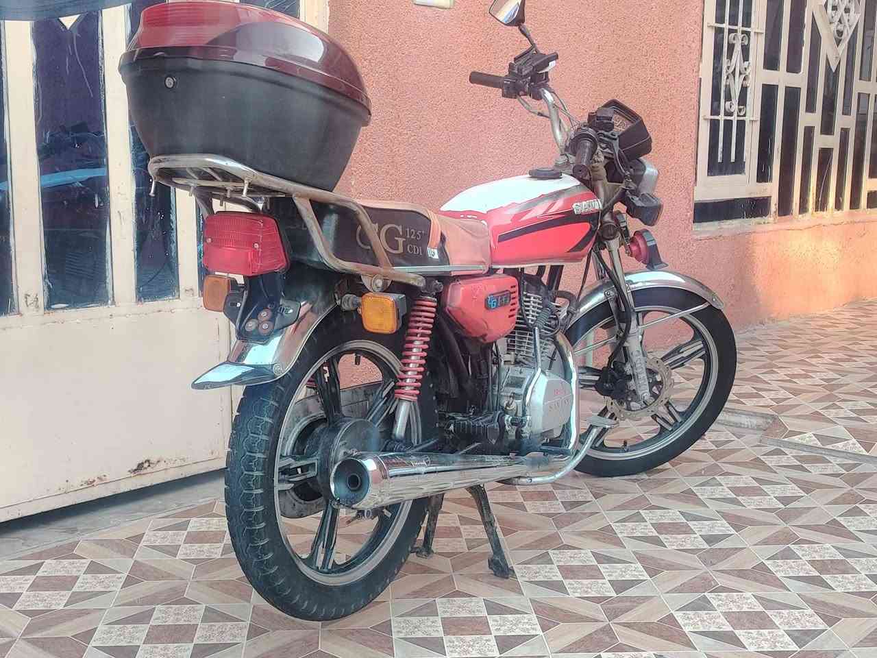 سلام عليكم دراجه للبيع سيفانه موديل 21وراق كامله دراجه نضيفه السعر 550وبيه مجال


**إذا كنت صاحب هذا الإعلان وتريد حذفه لأي سبب، رجاءا أرسل رسالة إلى الدعم الفني**