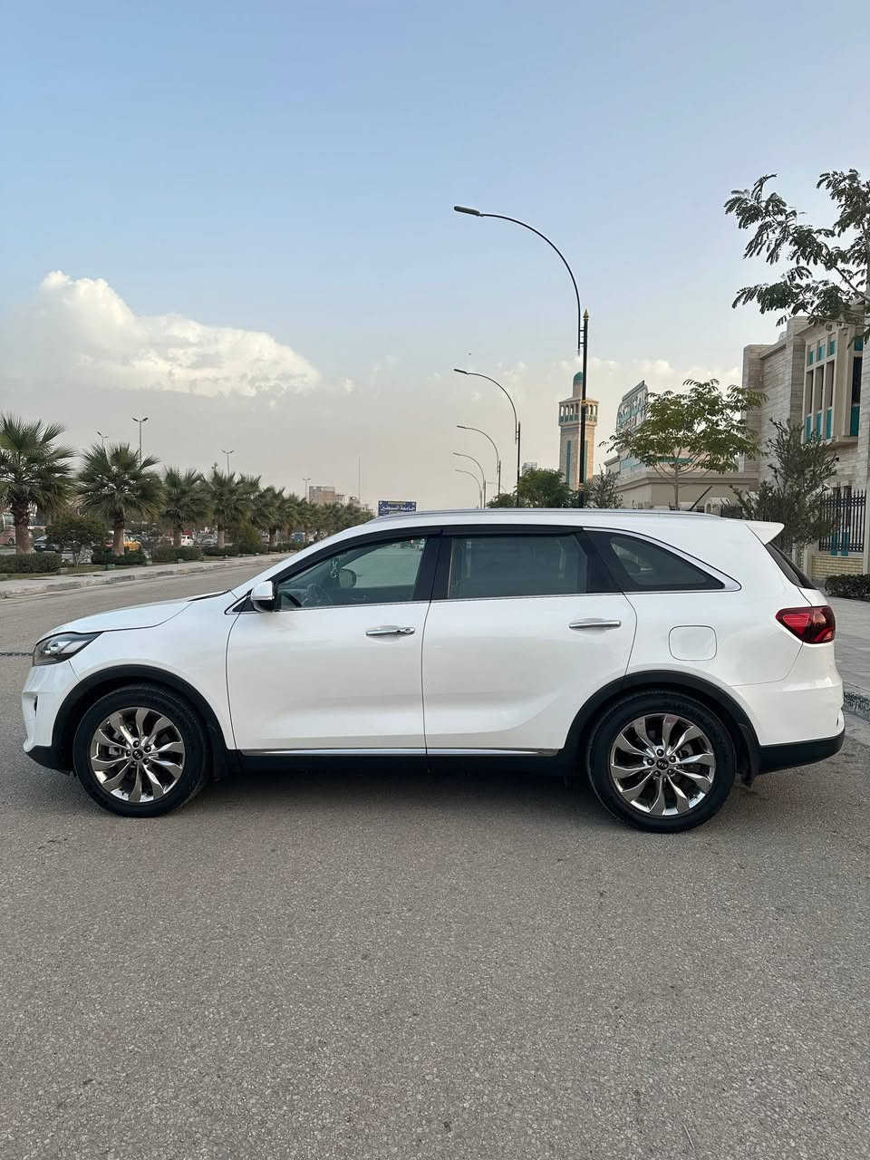 السلام عليكم
سياره للبيع سورنتو
 موديل ١٩ السياره خليجيه مال بيت مال جناي 
 ٦ سلندر ٧ راكب  سياره فول مواصفات عده البنورما
شاشه جبيبره كامره
 حساسات مري شفط
 كفاله عامه من صبغ من تبديل من فتح كير مكينه
 كفاله ما مفتوحات
 تخم تاير جديد بالسياره
 السياره مال جناي 
 السياره رقم بغداد انكليزي 
تحويل ثاني يوم 
مكاني في كربلاء
 اني مكلف بالنشر
 السعر ٢٤٥
 وبيها مجال 
 الاتصال ***********
