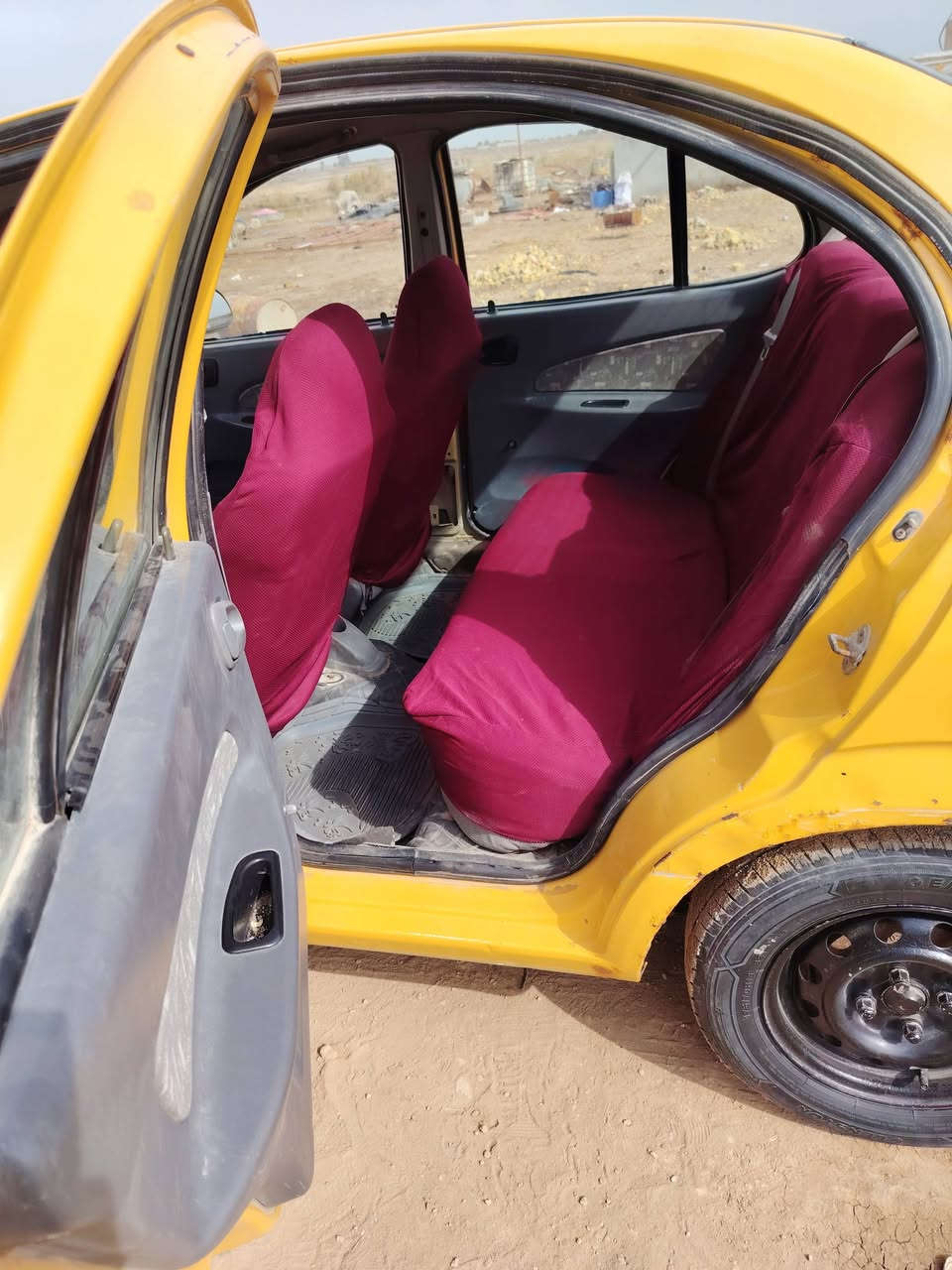 للبيع سياره طيبه موديل 15 سنويه جديده مصفره هيئه وغرامات كهربائيات كلهه شغاله مكينه وكير مكفولات حداديه جديده تايرات جدد دبلات نضيفات درايمات توني مبدلهن سياره جاهزه ترايك وين ماتريد العنوان ميسان الكحلاء رجائن البياع شراي لايراسني السعر ٣٠ وبيهه مجال ***********
