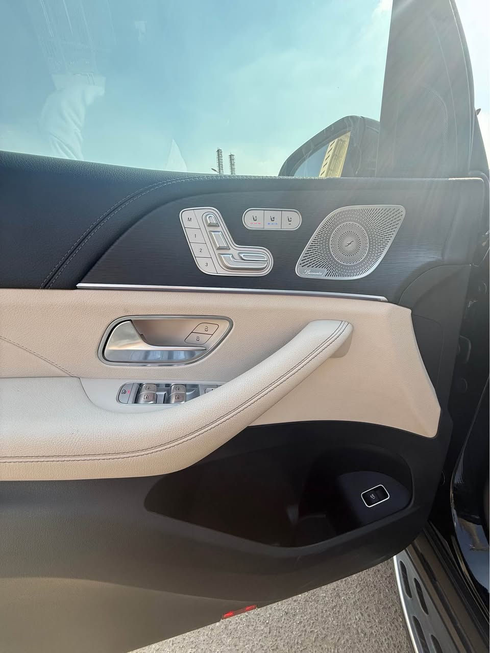 GLE450
AMG
Black 
2025
3000cc
V6
Wakill
15,000km
متاح جميع انواع أنظمة الدفع 
للتواصل 01147110604
Haleem القاهرة, مصر


**إذا كنت صاحب هذا الإعلان وتريد حذفه لأي سبب، رجاءا أرسل رسالة إلى الدعم الفني**
