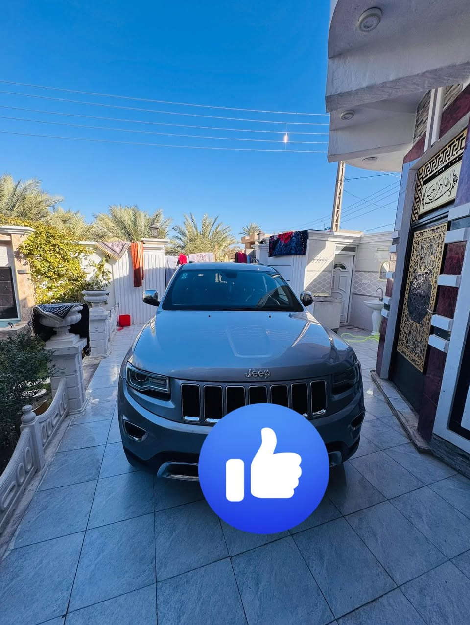 السلام عليكم جيب شيروكي موديل 2014 أمريكي حادثها جاملغ امامي بدون دواخل بدون ايرباك رقم بغداد بسمي هزه و لوحات كله جديد سياره جاهزه من كلشي سونار موجود بل صور للبيع أو المراوس ***********.    ***********  مكان السياره بغداد السعر 175
