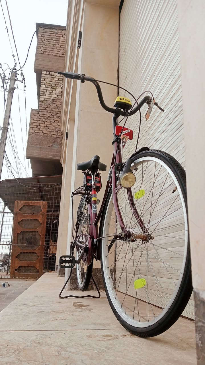 سلام عليكم باسكل للبيع بناتي سانتوس مويل 2018 حجم 26 الباسكل كامل مكمل السعر 100 وبي مجال الاستفسار على هذا الرقم ***********
