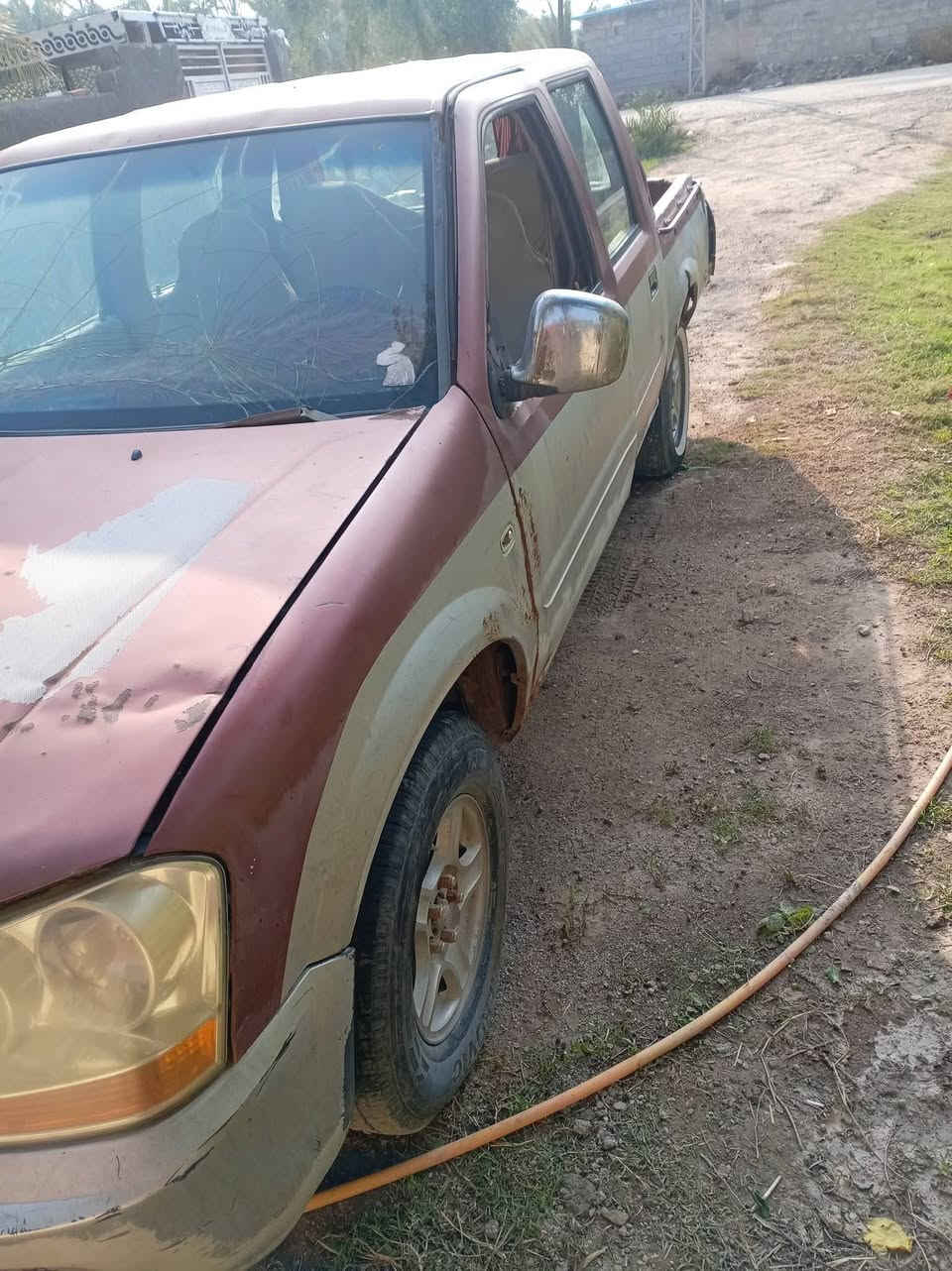 سياره صيني 2006 للبيع بدون  شغاله الاتصال على الرقم ***********
