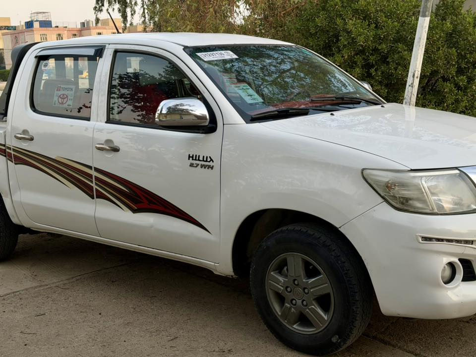 تيوتا هايلوكس 2014
رقم كركوك سنوية بأسمي دفتر بانزين بيها
كير اوتوماتيك 
شاصي 19 
استخدام شخصي سيارة نظيفة
مكان السيارة كركوك 
رايدة ب175 باقي التفاصيل للمهتم الشراي يتصل  ما متواجد عالفيس

 ***********
