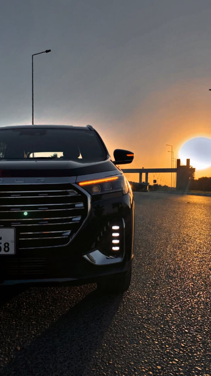 جيتور X90 Plus 2.0L Luxury
الموديل: 2024 (خليجي)

العداد: 86 الف 

السعر :185$

السيارة كل صيانتها بالشركة و جاهزة من كلشي 

المحرك:  2.0L تيربو 254 حصان 

عزم الدوران (نيوتن-م): 390

‎ناقل الحركة: اوتوماتيكي دبل كلاتش من 7 سرعات

استهلاك الوقود: 8.1 لتر لكل 100 كم

السيارة تحت الضمان ضمانها 5 سنوات او 150,000 كم أيهما أولا

 *إطارات قياس 20 إنچ

 *فتحة سقف بانوراما 1.1م

 *الصندوق كهربائي بخاصية استشعار القدم والبصمة

 *مثبت سرعة مع رادار تفاعلي

*نظام القيادة شبه الذاتية

 *نظام الكبح التلقائي في حالة الطوارئ

 *نظام تحذير الاصطدام الامامي والخلفي

 *كاميرات محيطية 540 درجة

 *حساسات أمامية وخلفية

 *نقطة عمياء

*نظام تحذير مغادرة المسار

 *نظام المساعدة للبقاء في المسار

 *شاشة عرض ترفيهية و شاشة عدادات رقمية قياس 24.6 إنچ

 *نظام صوتي متطور 8 سماعات من Sony

 *نظام أبل كاربلاي وأندرويد أوتو لاسلكي

 *مقصورة الركاب من الجلد الفاخر

 *مقعد السائق والراكب كهربائي

 *مقعد السائق مبرد

 *مقاعد السائق والراكب مدفأة

 *مقعد السائق مزود بذاكرة لحفظ 3 وضعيات الجلوس

 *إنارة ترحيبية مع إنارة محيطية

 *عتبات الأبواب مضيئة

*مصابيح أمامية و خلفية أوتوماتيكية LED مع مصابيح نهارية

 *التكييف التلقائي مع الضوء القريب والبعيد

 *المرايا الوسطية مع خاصية التعتيم

*زجاح مزدوج عزل للصوت

 *المرايا الجانبية قابلة للطي كهربائياً ومدفئة

 *ماسحات الزجاج الأمامي مع حساس للمطر

 *دخول ذكي (بصمة) 

 *خاصية إغلاق نوافذ وفتحة السقف عن بعد

 *نظام تنقية مع الهواء مع فلتر N95

 *مسند الذراع الوسطي مع ثلاجة

 *انماط قيادة متعددة

 *وسائد هوائية امامية و جانبية عدد 6

 *نظام الفرامل الأوتوماتيكي Autohold

 *نظام التحكم بنزول المنحدرات

 *نظام المساعدة لصعود المرتفعات

واتساب: ***********
