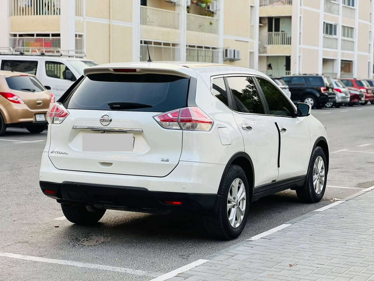 NISSAN XTRAIL 2.5 
Orginal Option 2
7 Seater Car 
Model:-2015
Call 0569842116
K.m:-164k
Orginal Paint 
1st Owner Car 
7 seater
GCC Specs
2original keys available..
Engine,Gear,Chassis,Body- Excellent Condition
Features:
Orginal Option 2
Rear Sansor,,
Cruise Control,,
Contact:-[hidden information]

Price:-21500[Slight Negotiable] الشارقة, الإمارات العربية المتحدة


**إذا كنت صاحب هذا الإعلان وتريد حذفه لأي سبب، رجاءا أرسل رسالة إلى الدعم الفني**