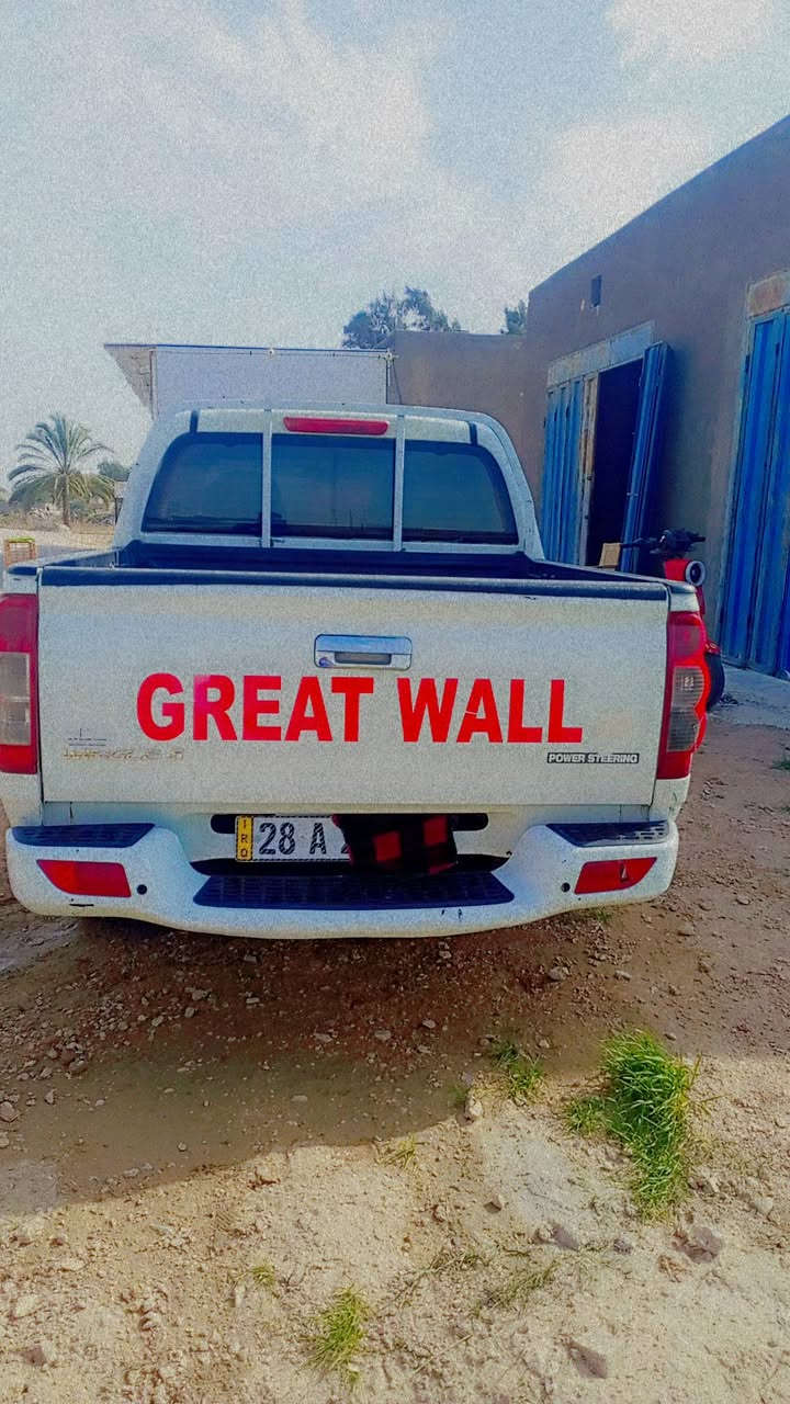 سلام عليكم سياره كريت ويل 2019 سياره مكفوله فقط صبغ جاملغ خلفي قليل كير محرك اكسن مكفول  سياره نظيف سنويه 28 مداور ثاني يوم سعر 95 وبيه مجال قليل ***********
