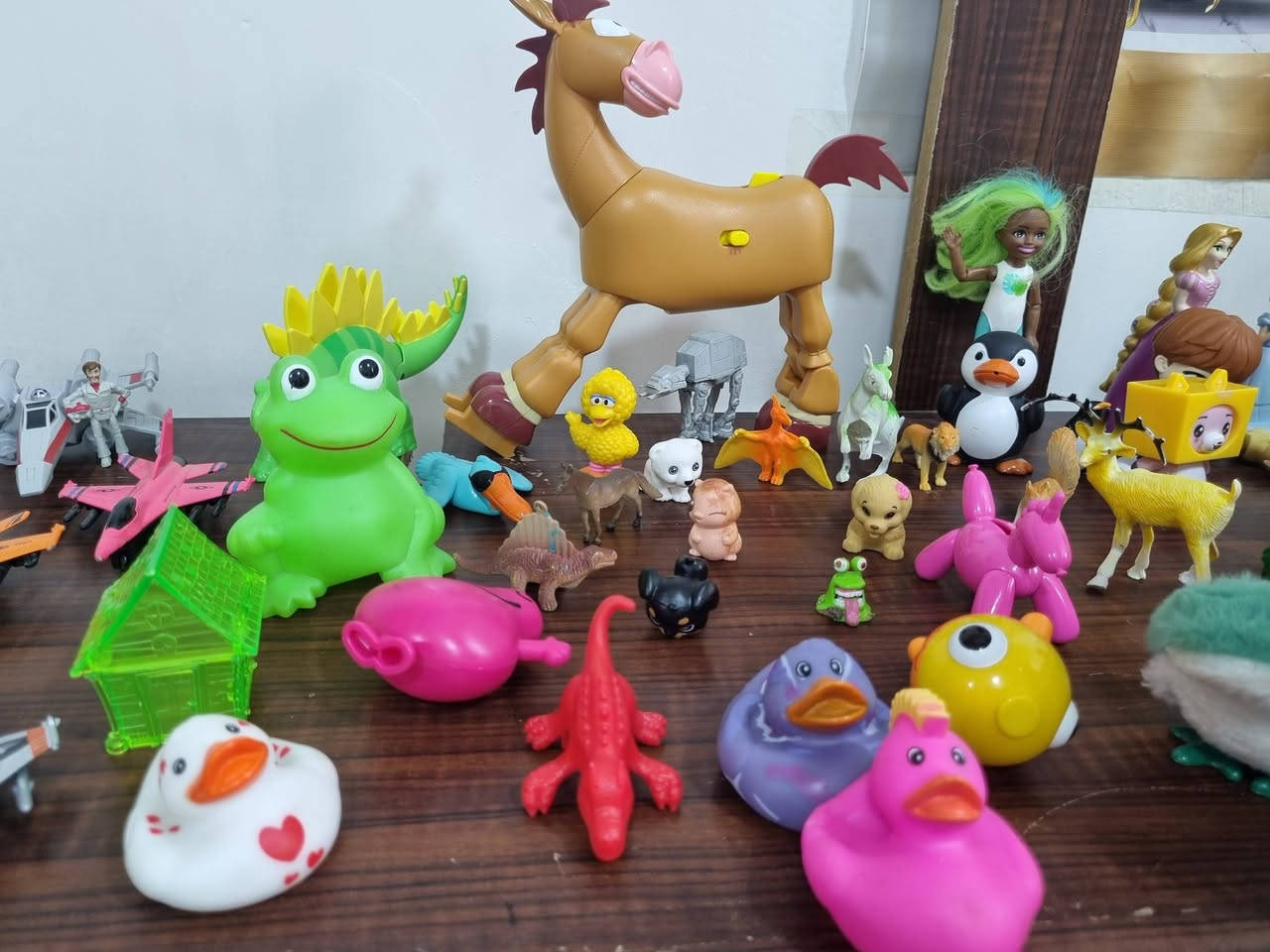 السلام عليكم ورحمة الله وبركاته 
وصلت بضاعة جديد بيه العاب ومجسمات بكوالتي عالية هاي صور لبعض البضاعة وان شاء الله بليل انشر بالتفصيل للبيع


**إذا كنت صاحب هذا الإعلان وتريد حذفه لأي سبب، رجاءا أرسل رسالة إلى الدعم الفني**