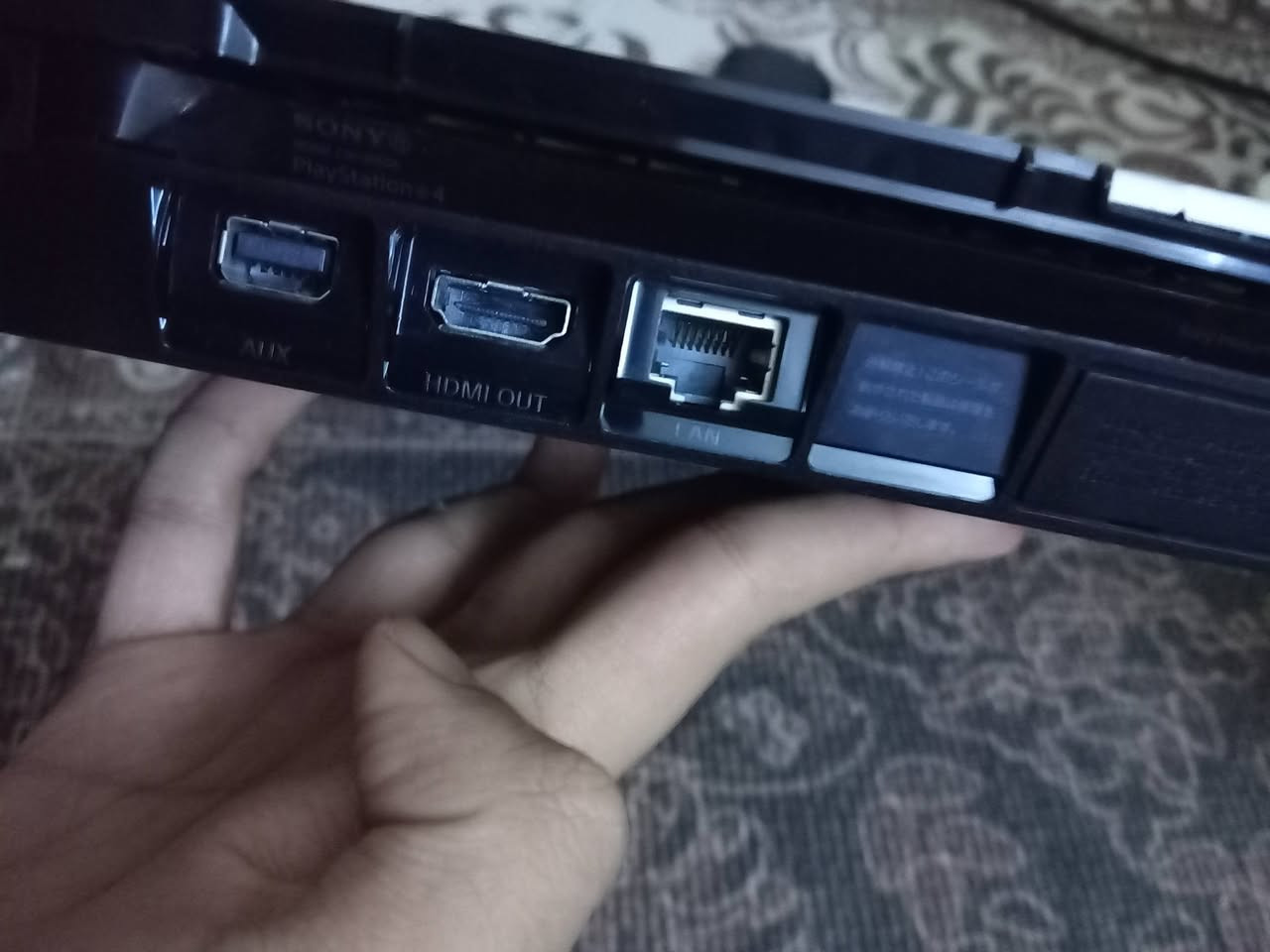 السلام عليكم بلي4 سلم اونلاين
الالعاب: بيس +ذا لاست اوف اس2 +دراگون بول +اسفلت الاساطير سيارات +كراي فاير 4
نظيف لوك ستيكر  وياه يدتين كامل ملحقاتة +كارتونة
رايدة 190 بي مجال حك جيتك
 الديوانية شارع القوس ***********
