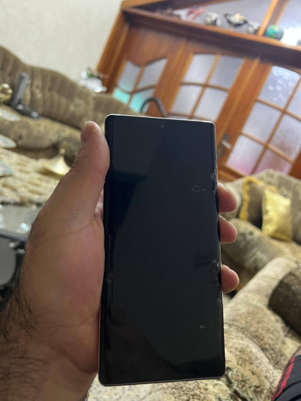 كوكل بكسل 6 برو استخدمه سنتين بارحه وكع شاشة انكسرت وديخربط يشتغل يعني يلمس بس يعلك للبيع شغال كامل كامرات وتايبسي وكله شلع شغال جهاز مرتب بس وكع للاسف اريد ابيعه


**إذا كنت صاحب هذا الإعلان وتريد حذفه لأي سبب، رجاءا أرسل رسالة إلى الدعم الفني**