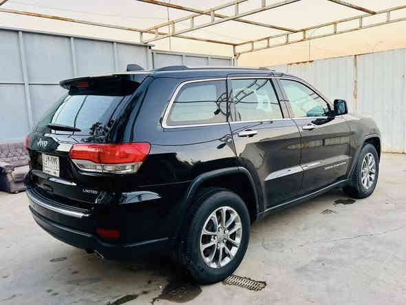 للبيع جيب شيروكي رقم بغداد موديل  2014  … لمتددد… فول مواصفات مكينه 3600 لون اسود ملكي  حادثه بسيط جدا بس حافته البنيد بدون دواخل مكفوله غير البنيد شرط من البارد والشخوط جاهزه من كولشي للاستفسار عل الرقم ***********
