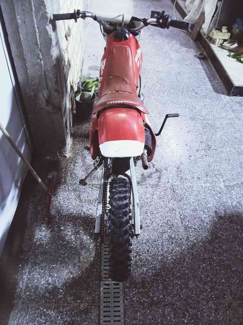 دراجة قفاز هوندا لبيع أو مراوس بدراجه ايراني الاستفسار علي الرقم ***********مكاني بغداد
