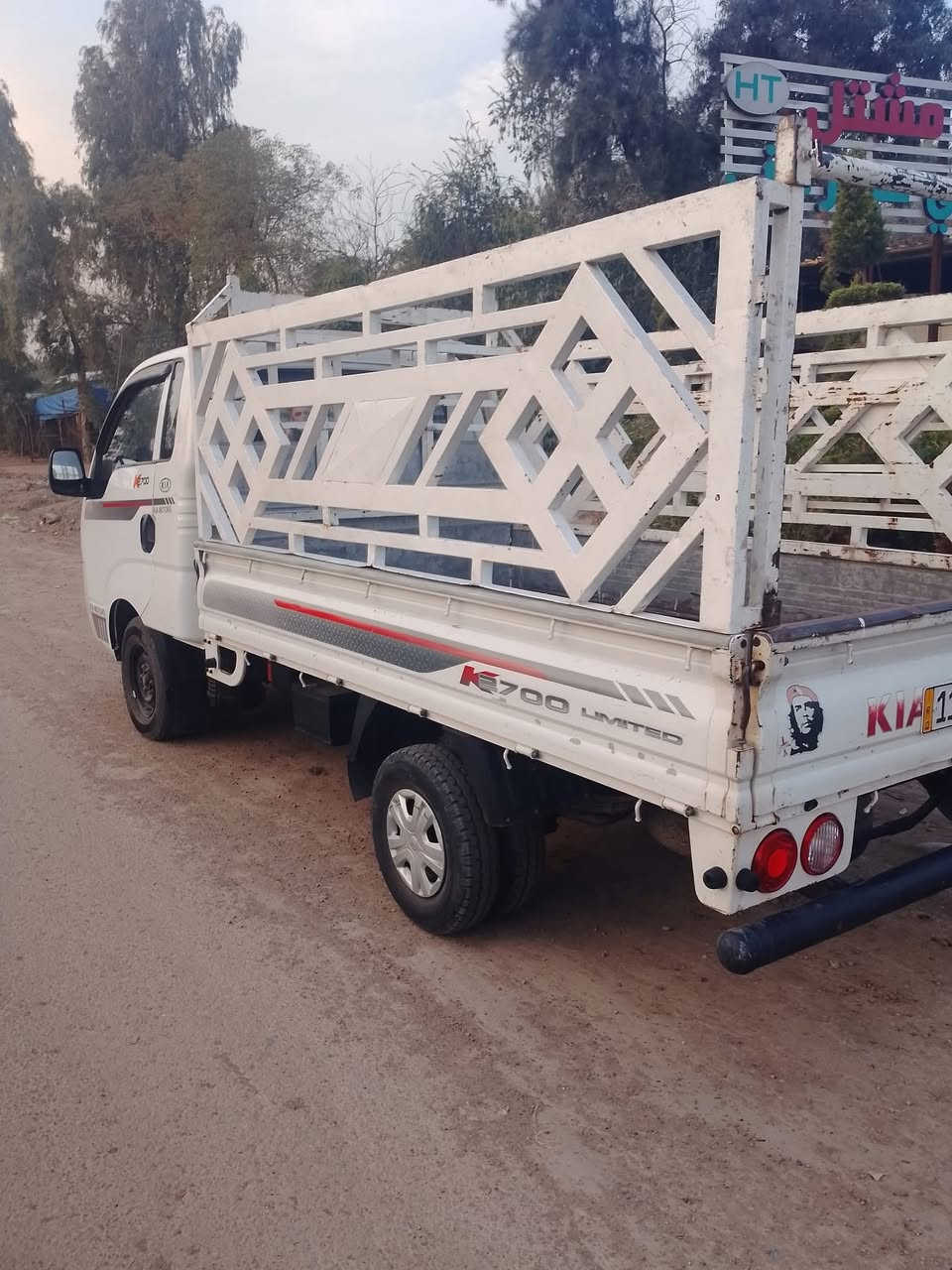 السلام عليكم كيه بنكو موديل 2017 بسمي ايام تحويل رقم انجليزي سنويه ل 30 تخم تاير صدرد غرفه جديده كهربائيات كلهن شغاله حساس حساس ستيرن سياره خير من الله مكان السياره بغداد السعر115وبيه مجال 
***********
***********
