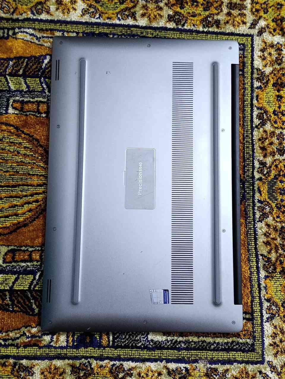 Dell Precision 5540
محطة عمل متنقلة احترافية 
كوراي سفن جيل تاسع H

Core i7 - 9 H
12 CPUs - 6 Cores
رام 16 كيكا ددر4 

هارد 512 كيكا سسد ام تو 
512 SSD M.2 Hard Disk 

كرت شاشة خارجي نيفديا كوادرو T2000 حجم 4 كيكا
Nvidia Quadro T2000 - 4 Gb

كرت  شاشة داخلي  انتل  كرافكس 8 كيكا
Intel UHD GRAPHICS 630 - 8 GB
حجم  شاشة 15.6 فول اجدي 
15.6 inch 1920*1080 FHD 
كيبورد ضوئي ليزري عربي انكليزي
السعر 620 الف مع ملحقاتها والتوصيل ،،،
للتواصل ماسنجر ،،،


**إذا كنت صاحب هذا الإعلان وتريد حذفه لأي سبب، رجاءا أرسل رسالة إلى الدعم الفني**