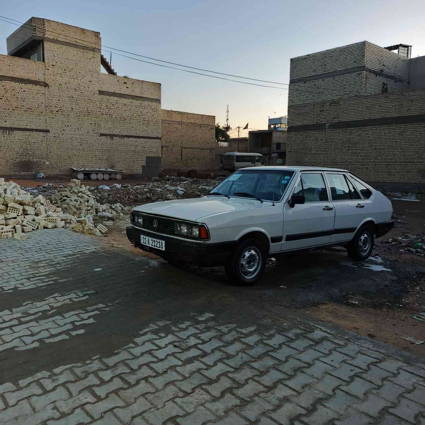 برازيلي للبيع موديل 85بلاديه السعر 38رقم بغداد ***********
