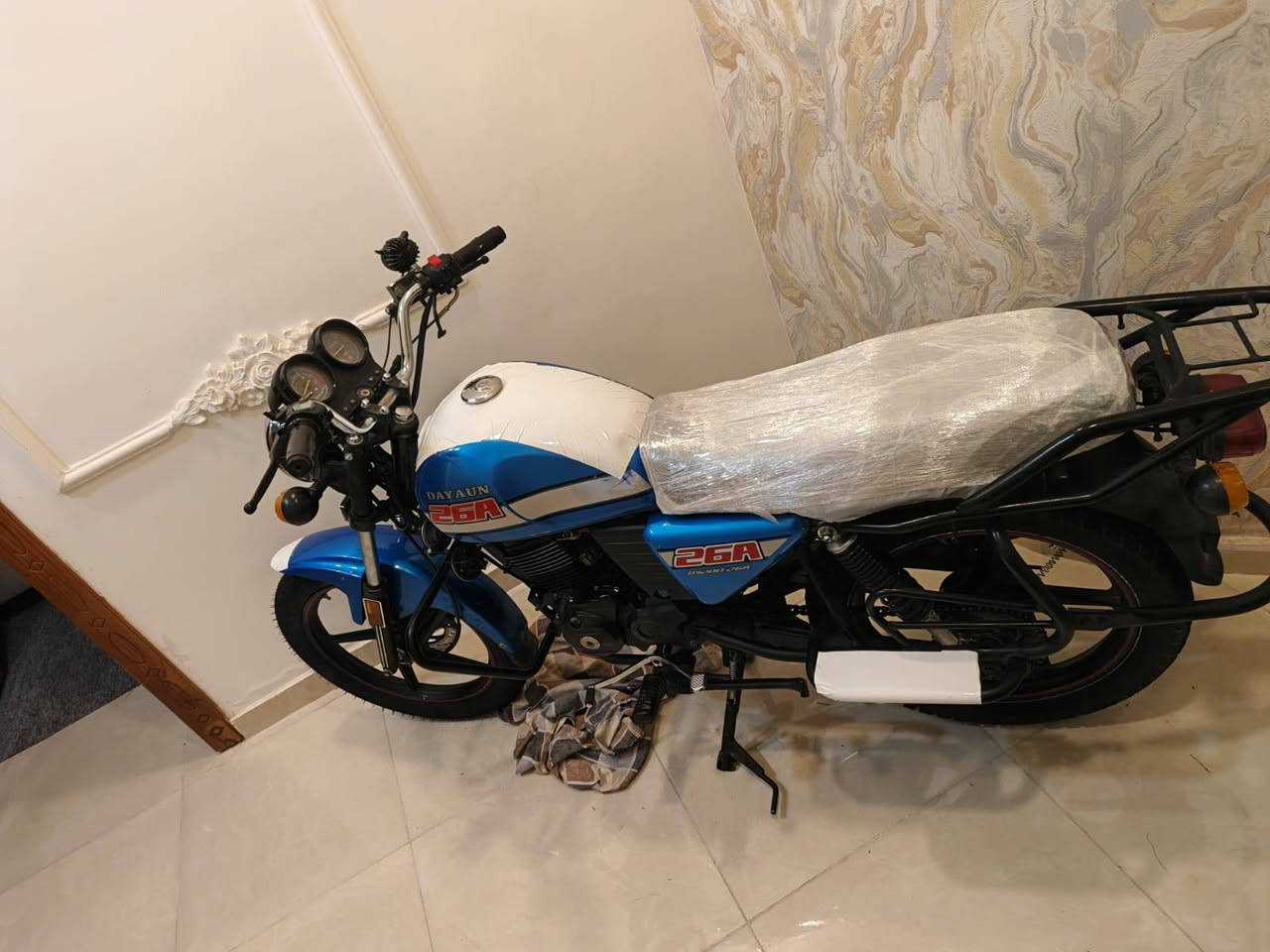 السلام عليكم دايون نفخ 2022 مكينه 150cc سبانه ماممدود عليه اوراق أصولي كامله دراجه كارتون ربع ماذب عليه تبديلة الدهن مالته ب١٥ 
دراجه بالكارتونه حيل جديده تاير الامامي اليوم شديته والخلفي حيل جديد مكاني بابل _مدينة الامام القاسم السعر مليون ٢٠٠ وبيه مجال للشراي للاستفسار ***********
