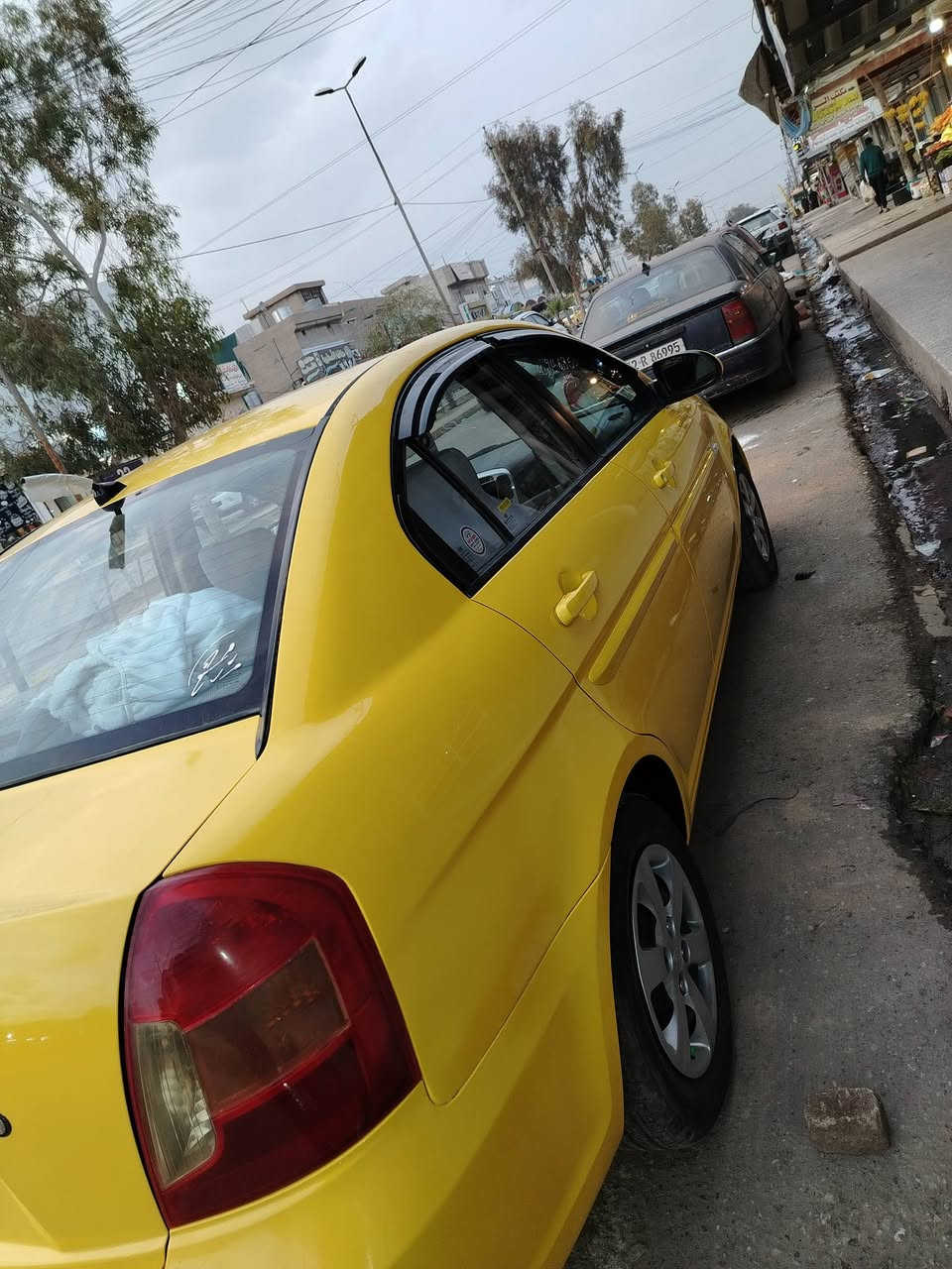 اكسنت للبيع 2009
فول عادي محرك 14 كير عادي محرك وكير شرط  
السياره وارد كوري ضرر جاملغ الخلفي 
مكان السياره موصل حي الرسالة 
السعر 90 وبيه مجال 
***********
