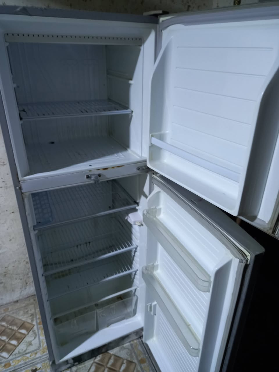 ثلاجه نظيفه لو جديده السعر 80 وبيها مجال


**إذا كنت صاحب هذا الإعلان وتريد حذفه لأي سبب، رجاءا أرسل رسالة إلى الدعم الفني**