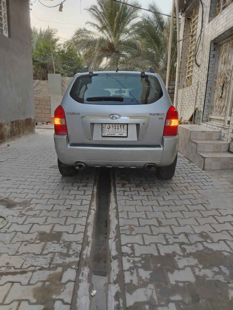 السلام عليكم توكسان ٢٠٠٦ جاهزه من كلشي كير ومحرك بل كارتون تخم تاير جديد حداديه جديده سياره الف ماذب عليه رقم نجف السعر ١٢٠ وبيه مجال قليل مكان كوفه نجف ***********
