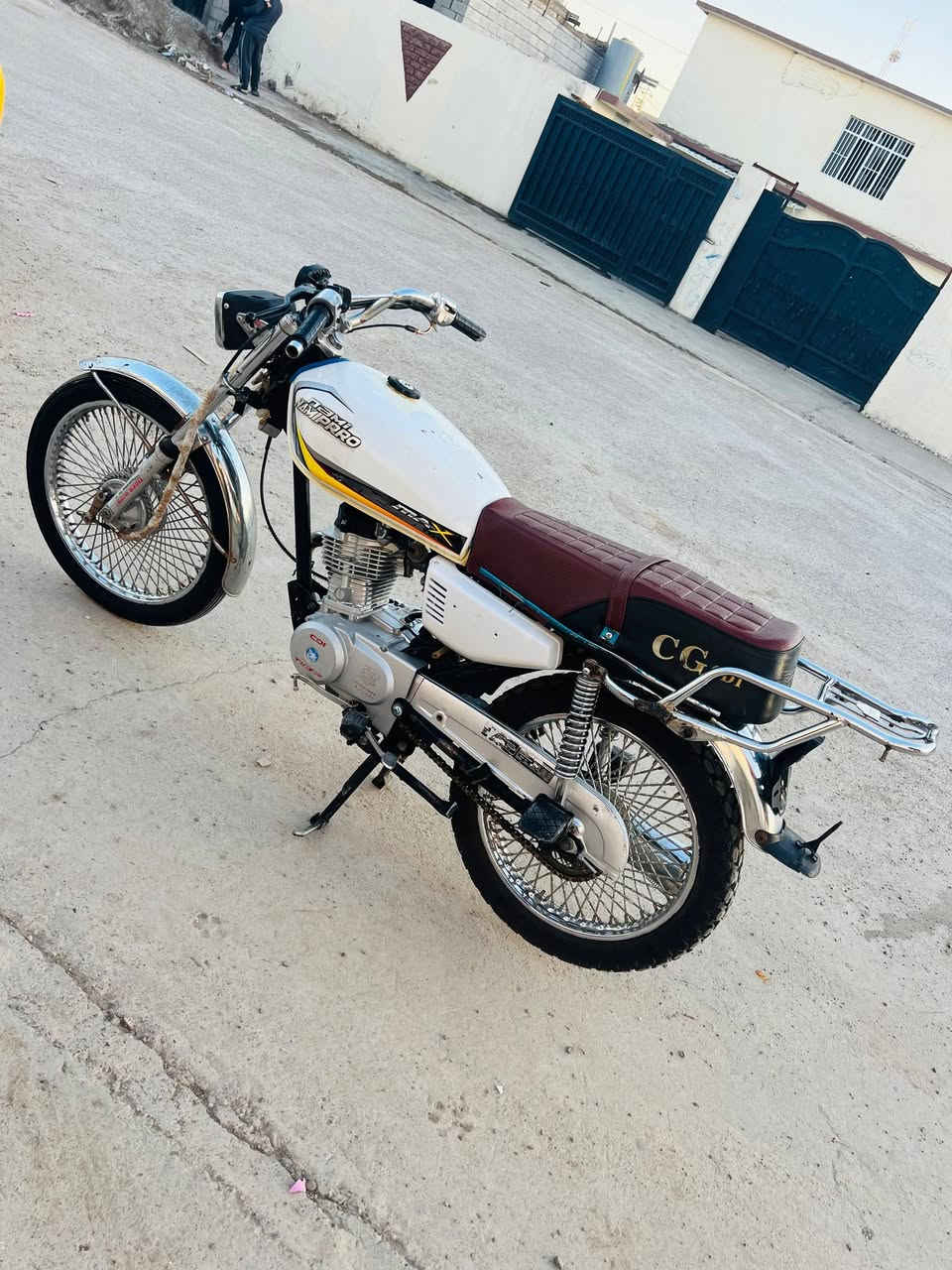 سلام عليكم تايكر موديل 2020 محرك كبس مامفتوح شرط لاصوت ولا نضوح كهربائيات شغاله كلها منفيس موجود سعر 400 بيها مجال رقمي ***********
