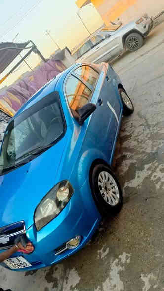 السلام عليكم عندي افيو موديل 2008 سياره رقم انكليزي  وارد خليجي فول عادي كير مكينه جديد تبريد تتفئه شغال تخم تاير صدر امامي خلفي جديد كهربائيات كله جديد مصبوغه جماليه اثر جراد السعر 53 بيه مجال مكان فلوجه ***********
