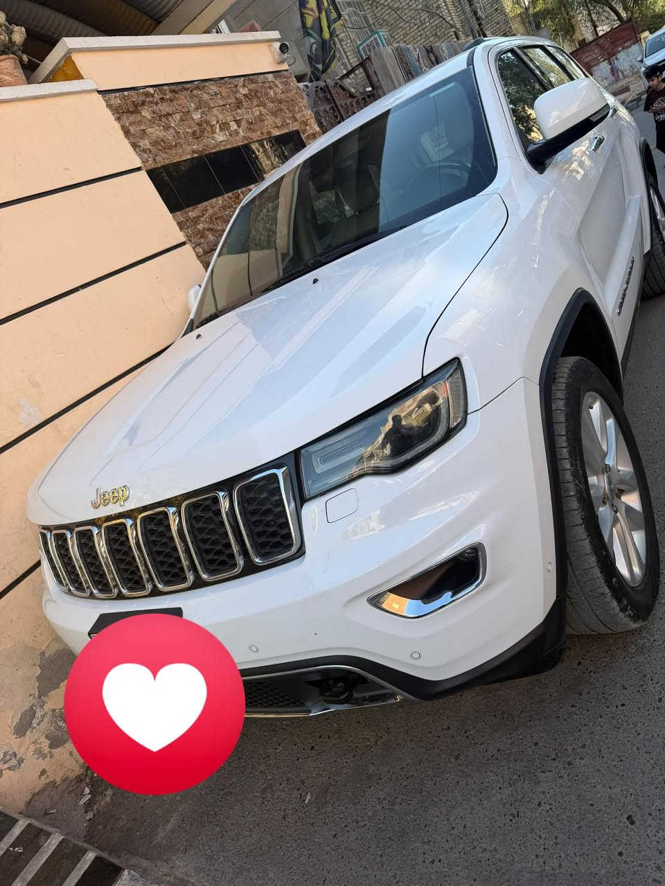 السلام عليكم جيب لمتد بلاص مديل 2017 مكفوله من كلشي  سيارة بسمي تحويل مباشر عنواني بغداد 
***********
