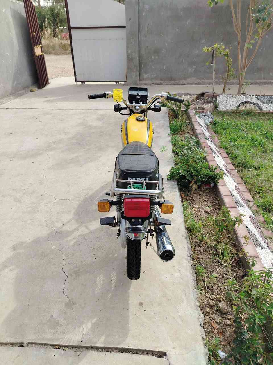 السلام عليكم دراجه تعمير للبيع كلك كلك كلك
بيه جبنه آلكير ذب دهن
السعر ٣٥٠
المكان بابل النيل فرع صياحيه
الرقم  ***********
