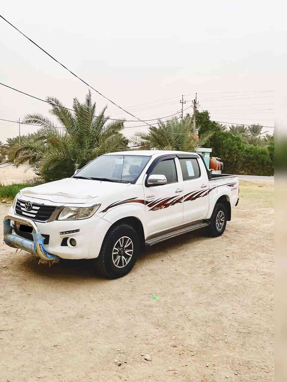 السلام عليكم.
فورويل 2014 كويتي الساير للبيع او مراوس حسب القناعه 
كير عادي مكفوله كفاله عامه. كير محرك حداديه. 
تخم تاير جديد.تتفئه السياره بوضع الشريكه. رقم مثنى مداور مباشر السعر 215 وبيه مجال. مكان السماوه المركز
للاستفسار ***********
