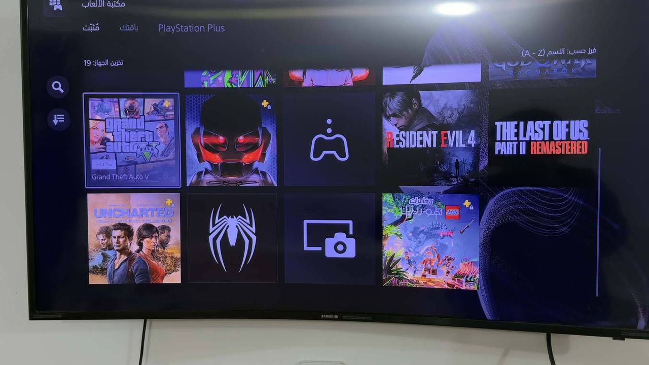 سلام عليكم( بلي 5 برو 2 TB) مستعمل نضيف بل باكيت للبيع مع كامل الملحقات كامله وياهن (يدة احترافية + CD DRIVE مال أقراص)
وياه 5 أقراص الي هنه 👇

باتل فيلد 6 + بلاك اوبز 6 + رزينت ايفل 4 + دترويز + سبايدرمان 2 + ذا سلات اوف يوز 2 + استرو بلي روم
جميع الألعاب عربيةةةةةةةةةةةةةةةة
ويوجد ايضا العاب في بلس يعني اشتراك
للتواصل :***********
بشير السعيدي
